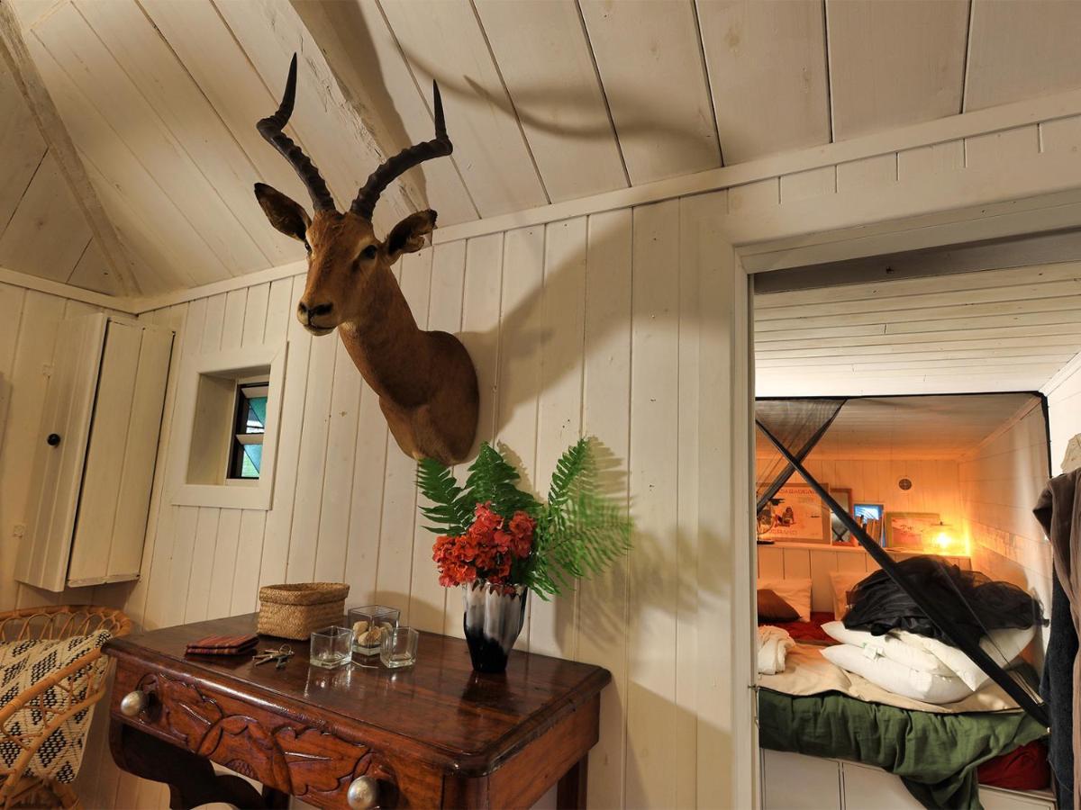 L'Incroyable Maison De Mamie Mechant Saint Philippe Bagian luar foto